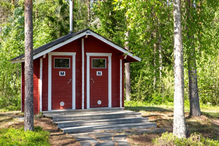 Niemislampi Uimaranta WC 01 2pvh