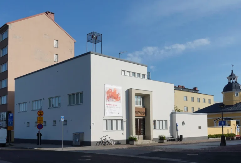Kajaanin Taidemuseo 02 Kyun