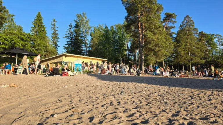 Pihlajasaaren Uimaranta 02 Hmfs